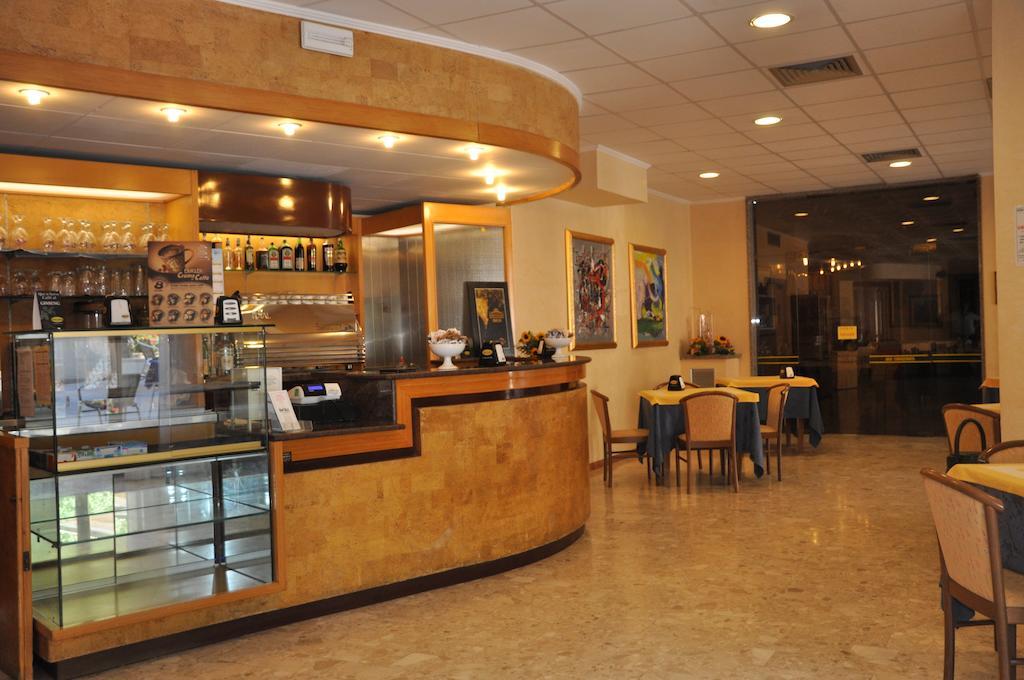 Hotel Terme Di San Vittore ジェンガ エクステリア 写真