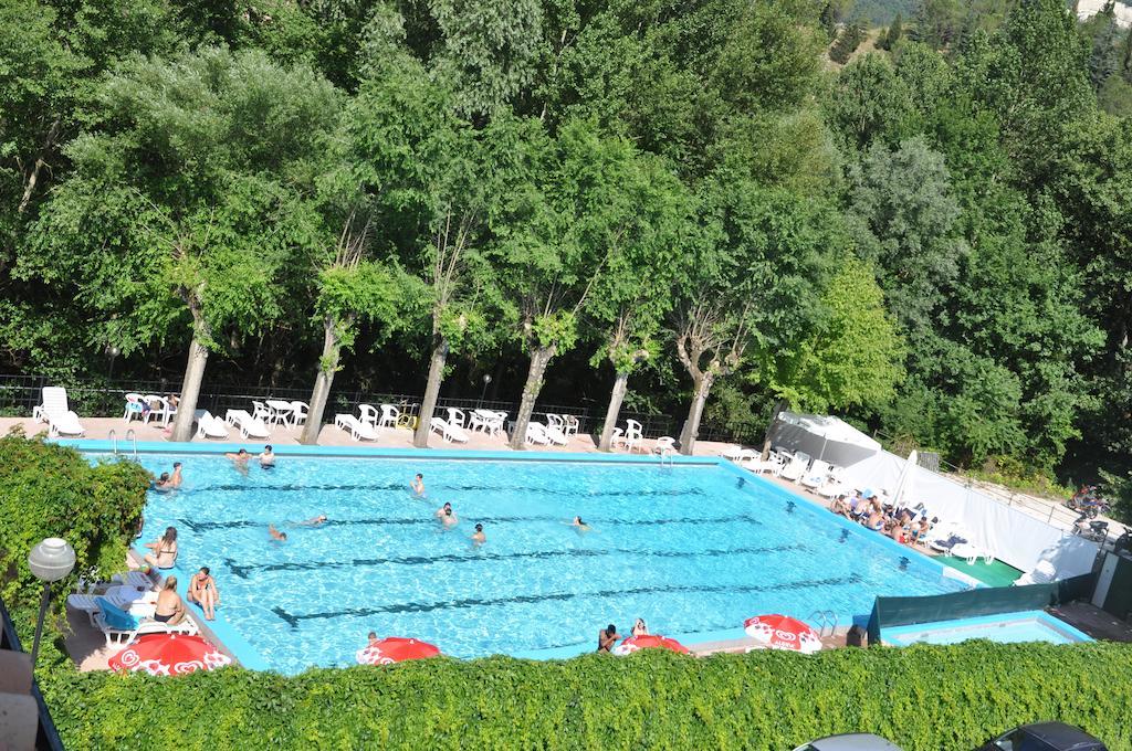 Hotel Terme Di San Vittore ジェンガ エクステリア 写真