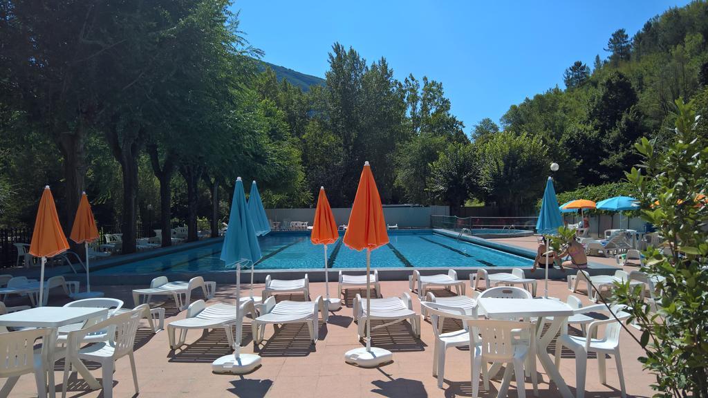 Hotel Terme Di San Vittore ジェンガ エクステリア 写真