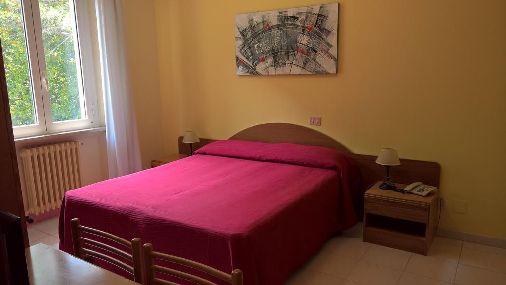 Hotel Terme Di San Vittore ジェンガ エクステリア 写真