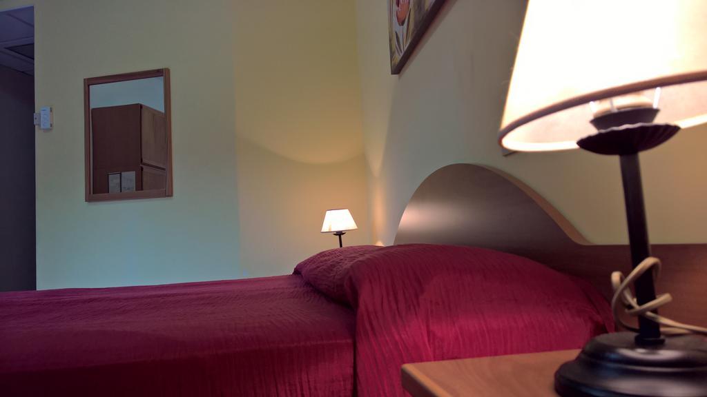 Hotel Terme Di San Vittore ジェンガ エクステリア 写真