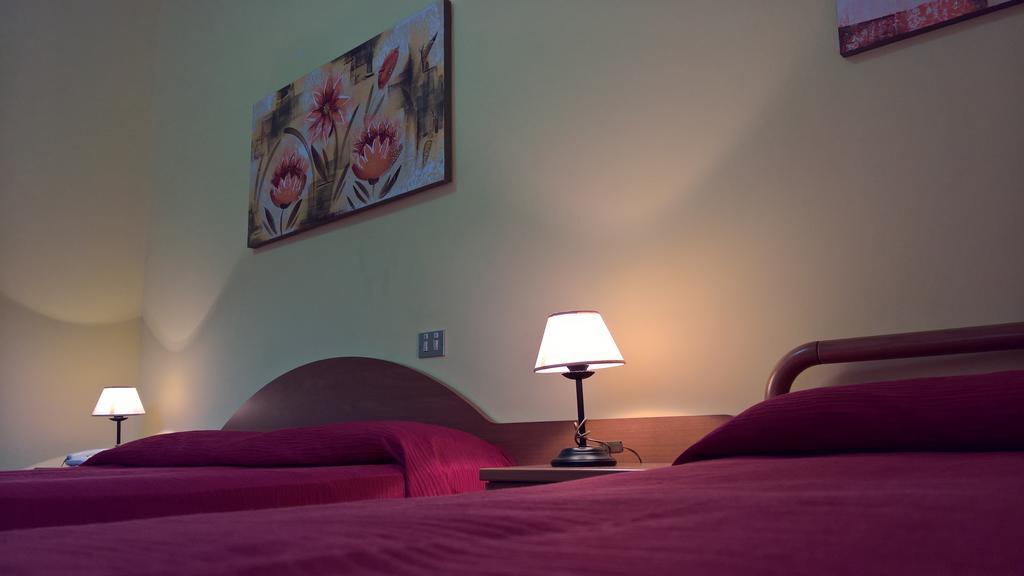Hotel Terme Di San Vittore ジェンガ エクステリア 写真