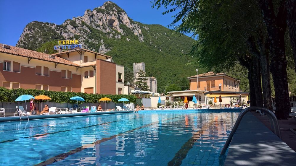 Hotel Terme Di San Vittore ジェンガ エクステリア 写真